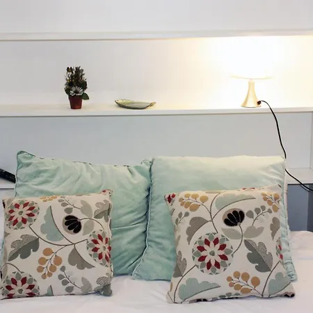 Stylish Gio 211 Apartment
